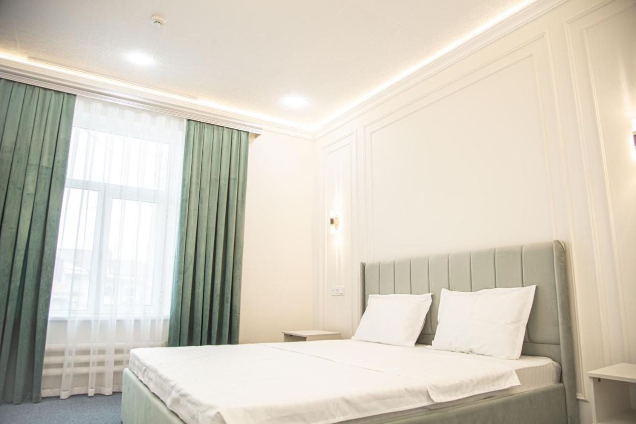 Lev Tolstoy Hotel Samarkand Exterior photo