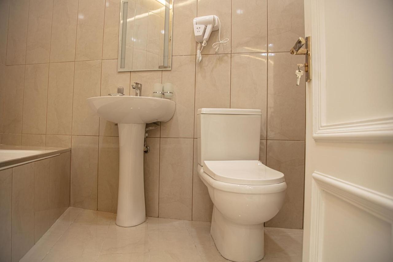 Lev Tolstoy Hotel Samarkand Exterior photo