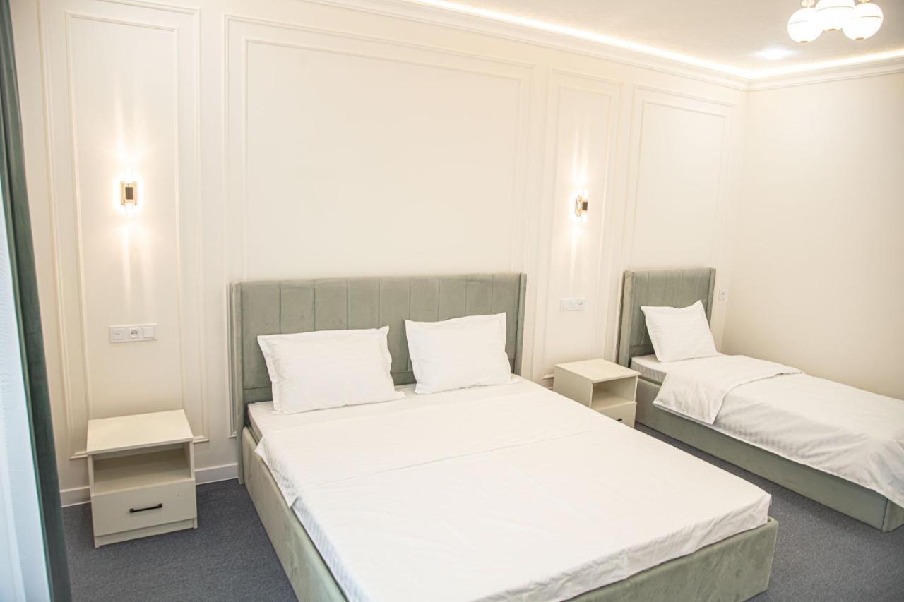 Lev Tolstoy Hotel Samarkand Exterior photo