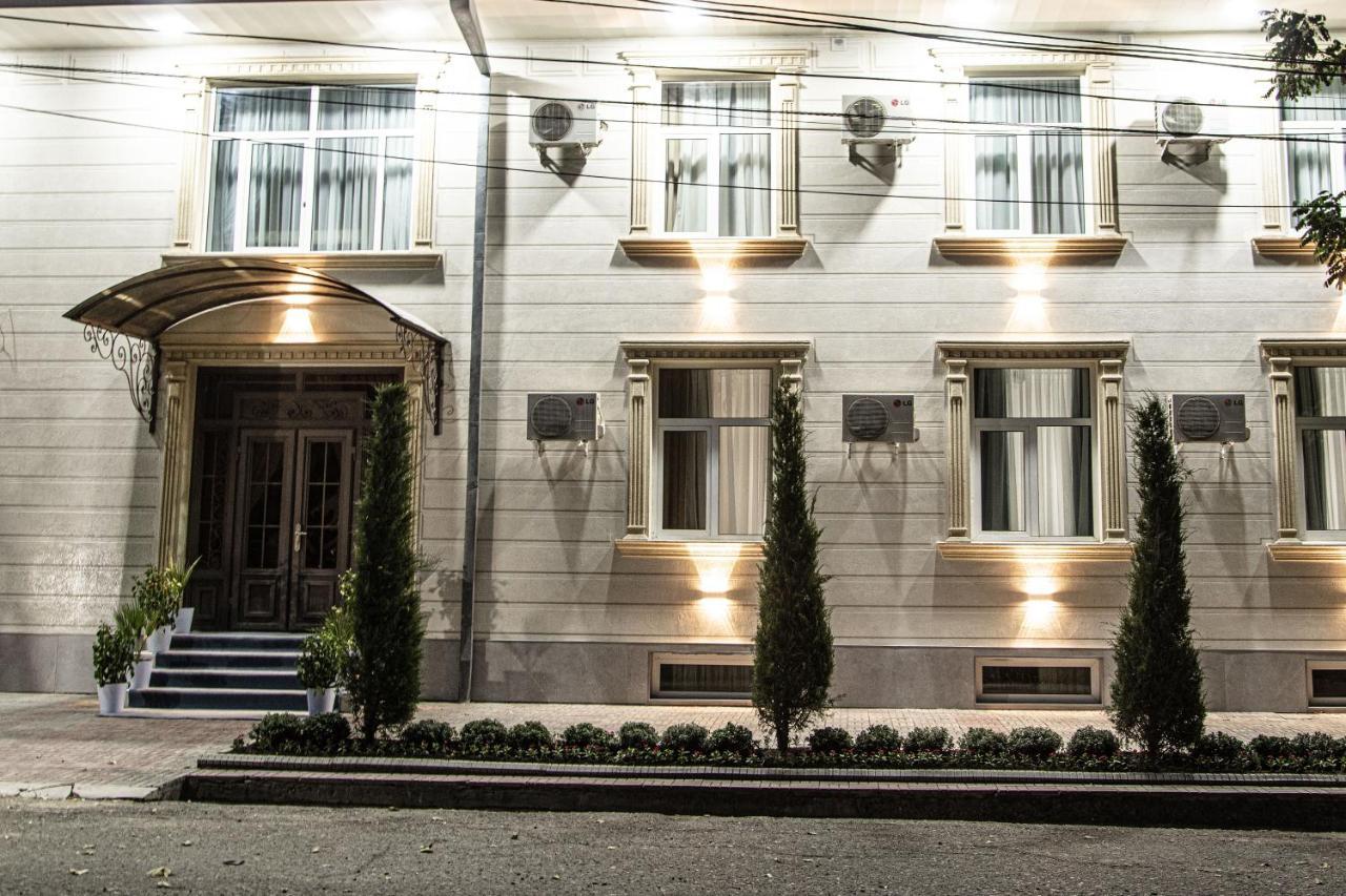 Lev Tolstoy Hotel Samarkand Exterior photo