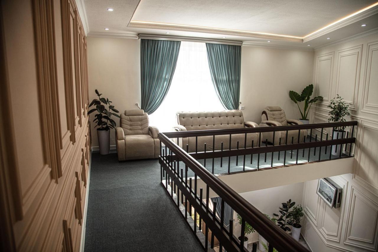 Lev Tolstoy Hotel Samarkand Exterior photo